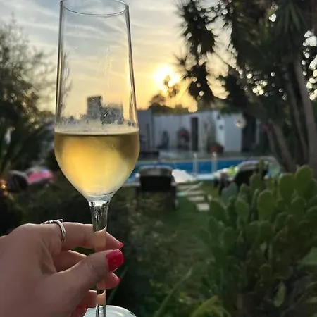 Sunset Lovers מלון דירות ורקטורו